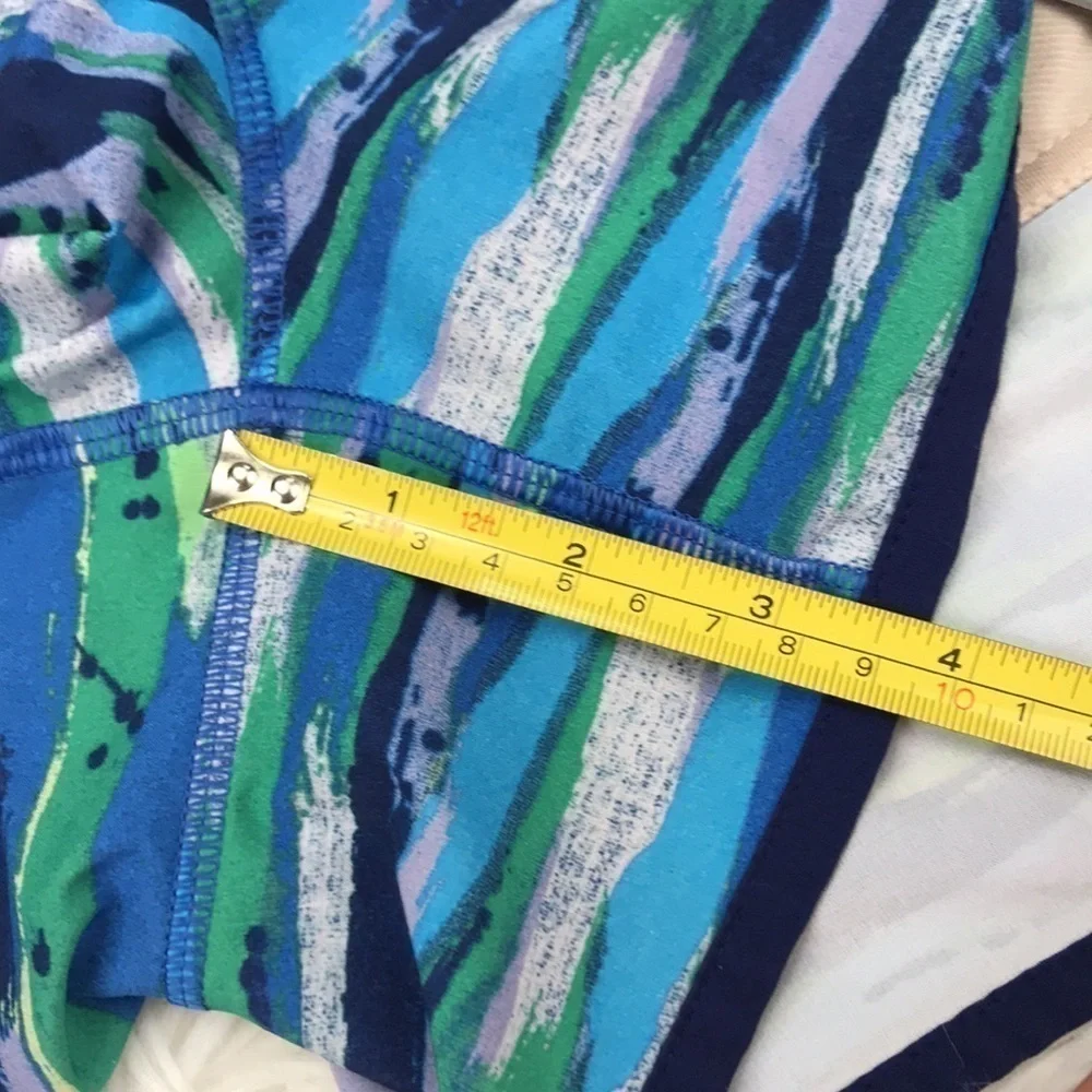 Lululemon Tracker Short III Seven Wonders Multi